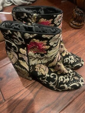 Sam Edelman Campbell Floral Brocade Jacquard Ankle Booties Ankle Boots